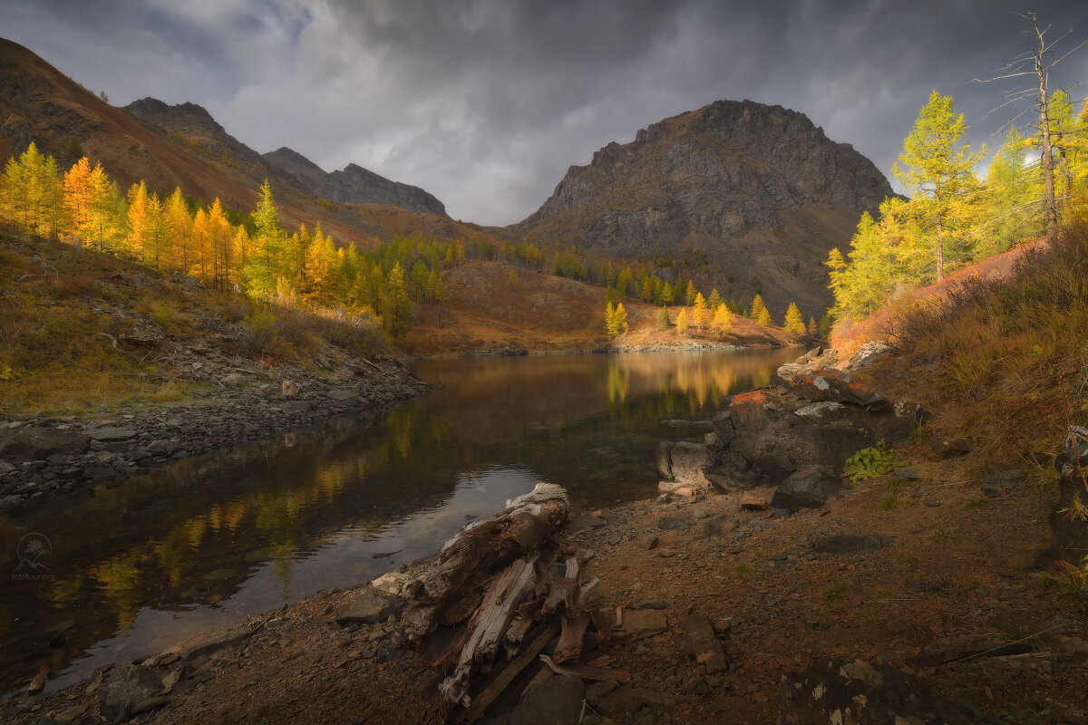 Озеро осени - Анатолий Гордиенко