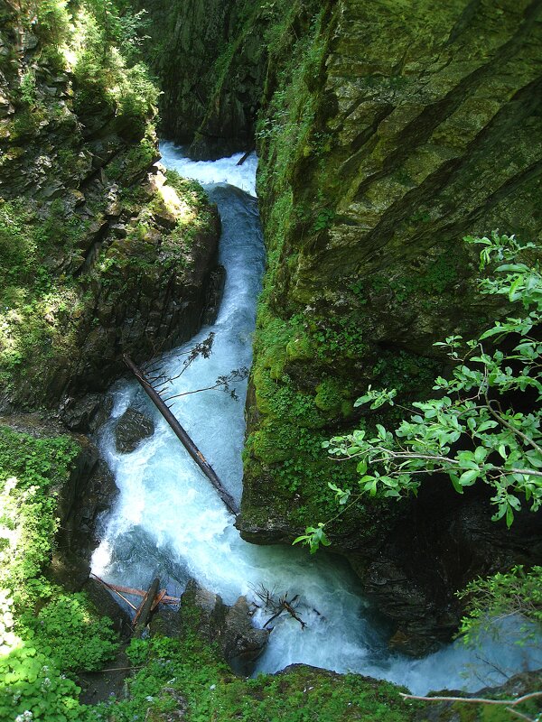 Кусочек горного ущелья Станге, Италия. - unix (Илья Утропов)