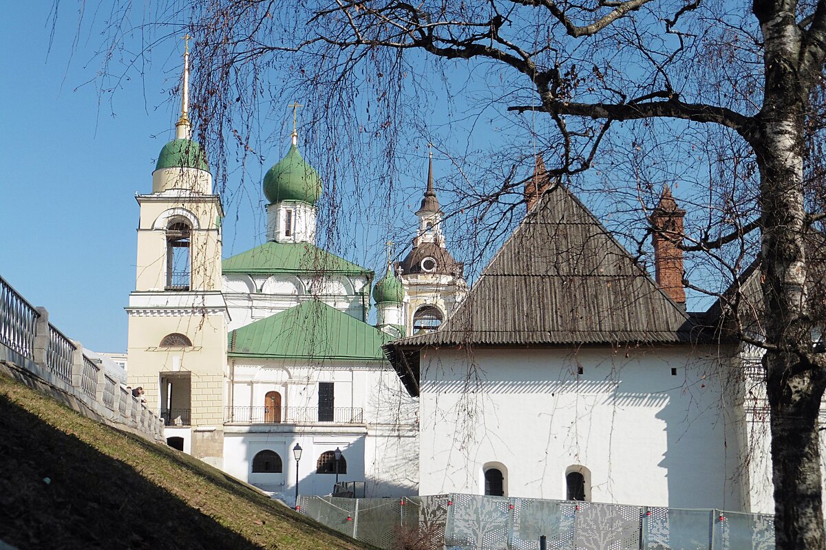 Зарядье - Лидия Бусурина