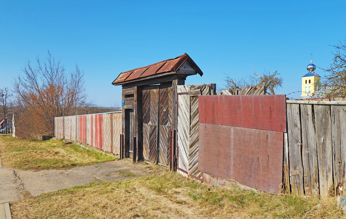 Старые ворота. - Николай 
