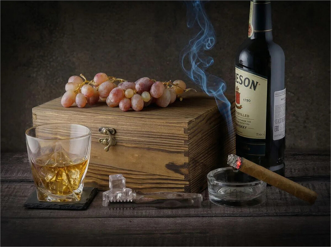 *** - Алексей Мезенцев