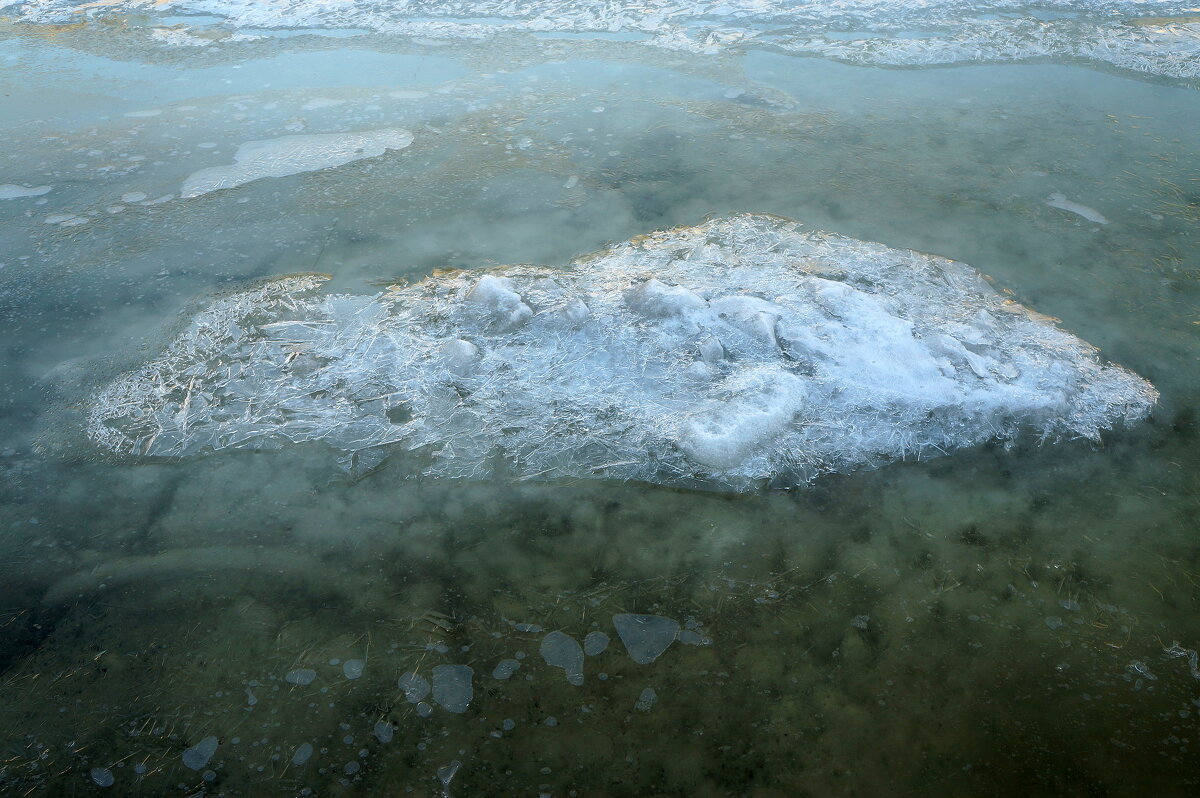 Фонтанка освобождается ото льда - zavitok *