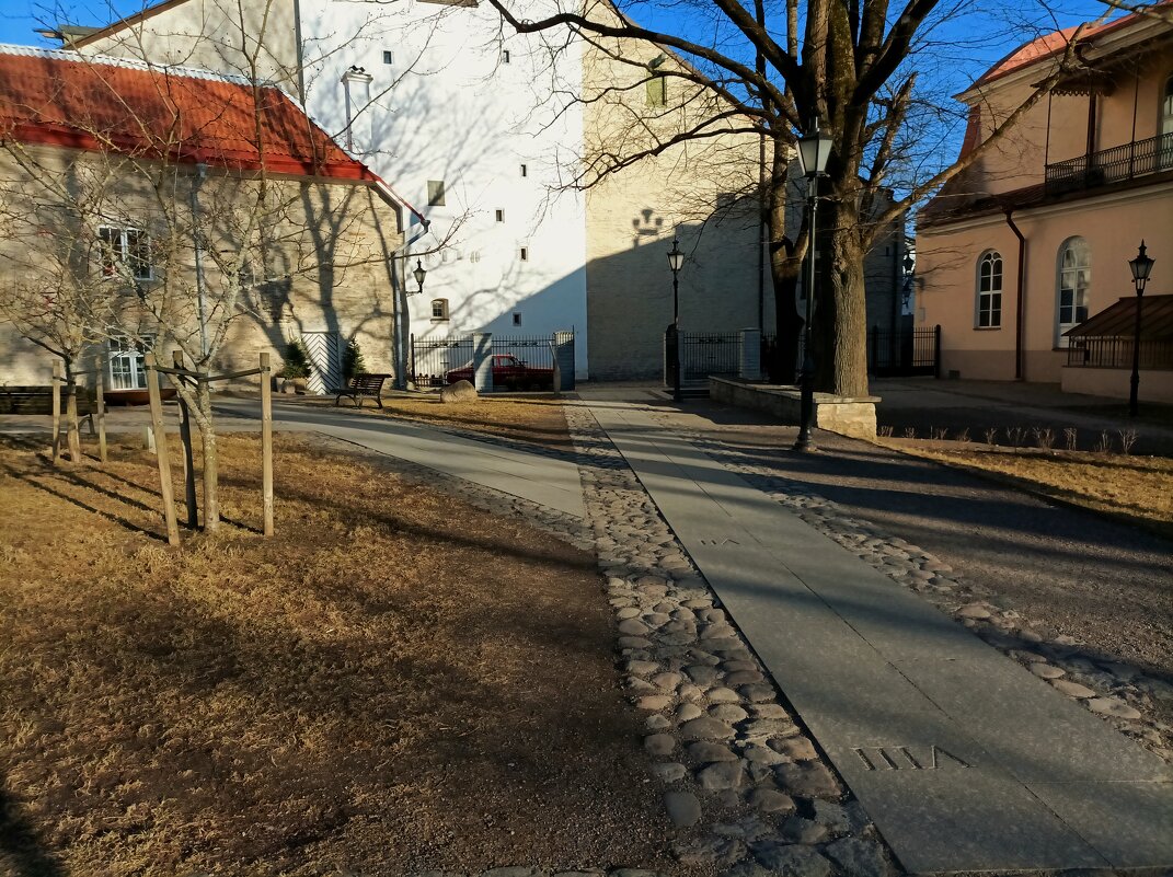 В Епископском саду - Veera V