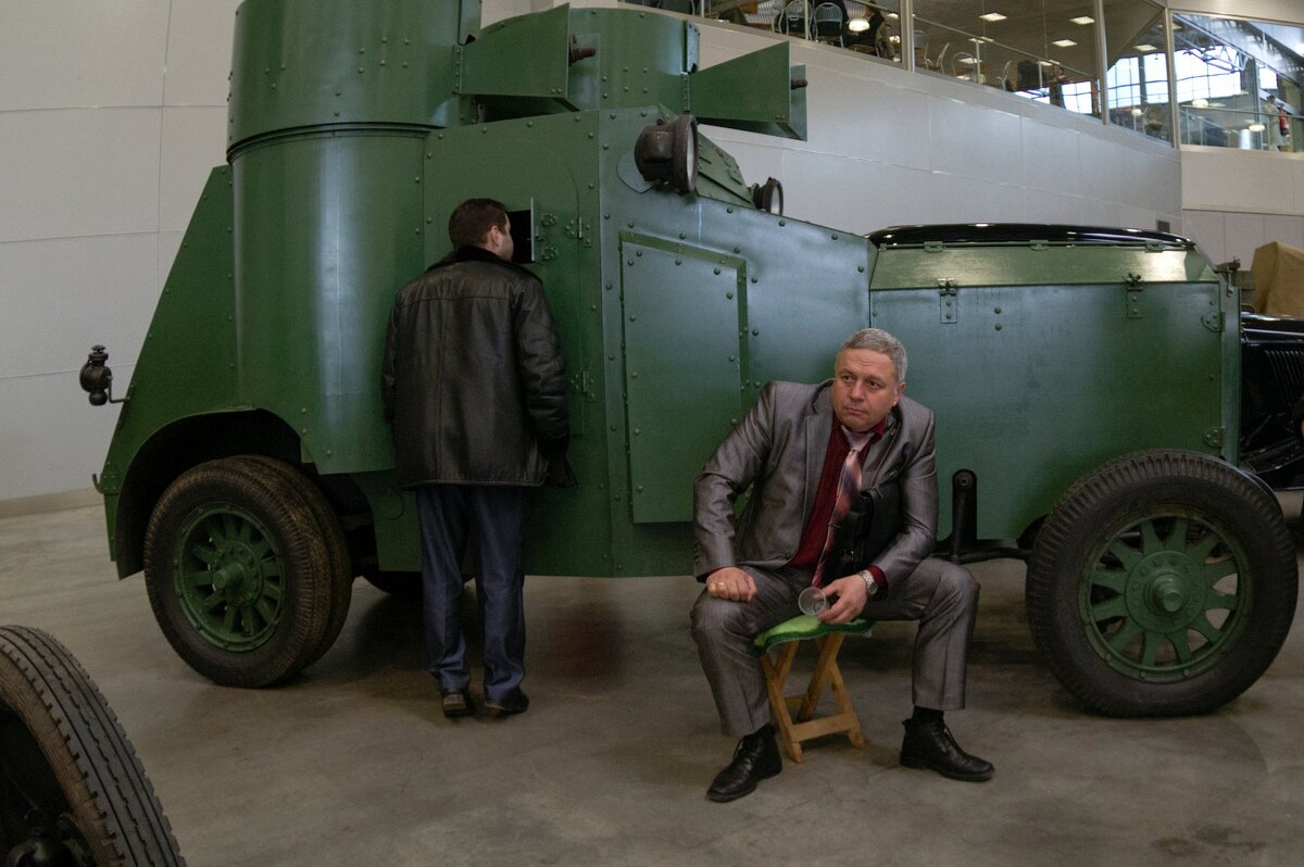 *** - Сергей Золотавин