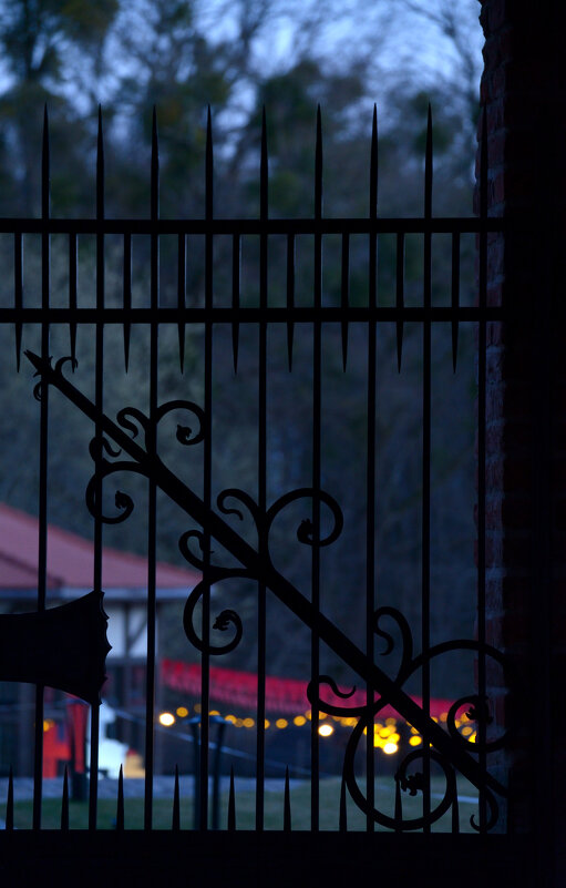 Замое Нойхаузен. Решётка. - Константин Белоногов