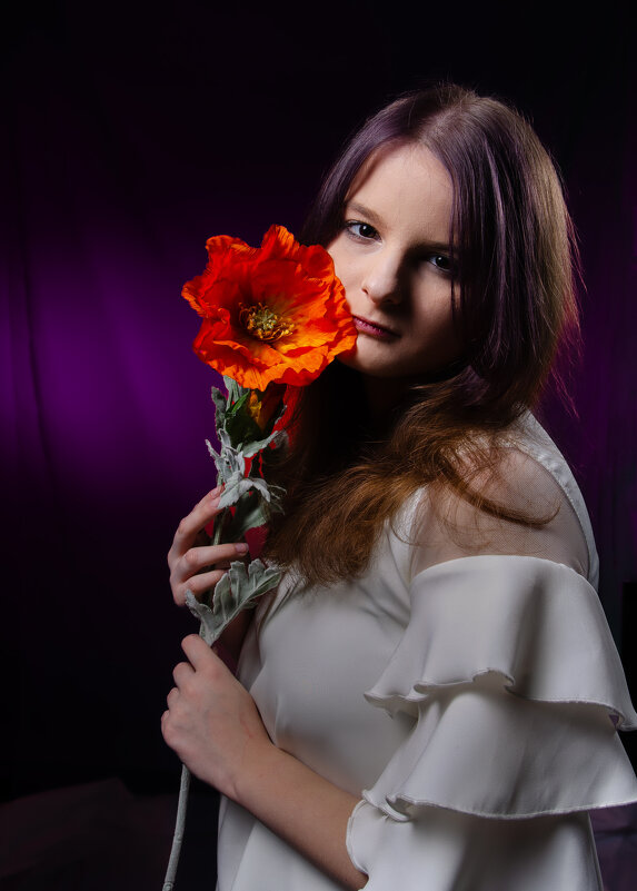 Девушка с цветком - Sergey Девушка с цветком - Sergey