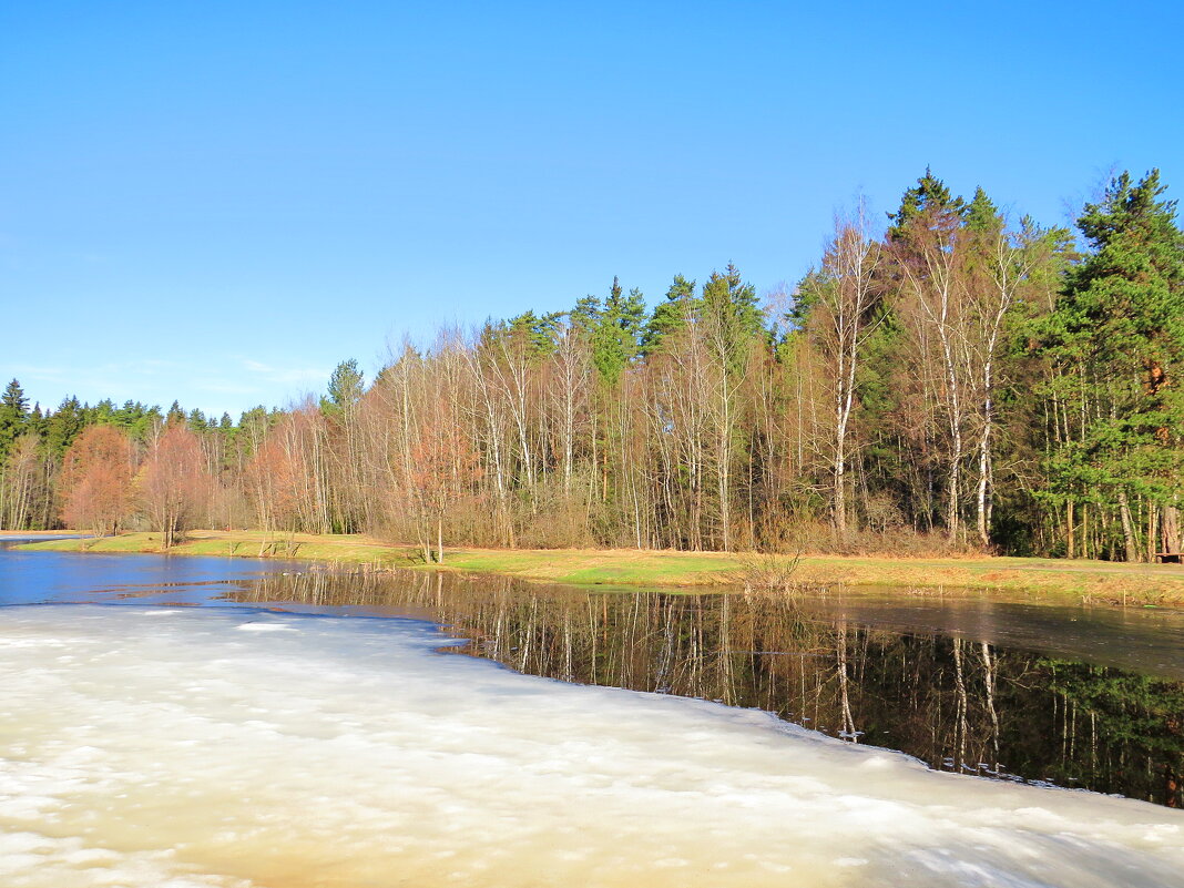Пробуждение озера - Андрей Снегерёв