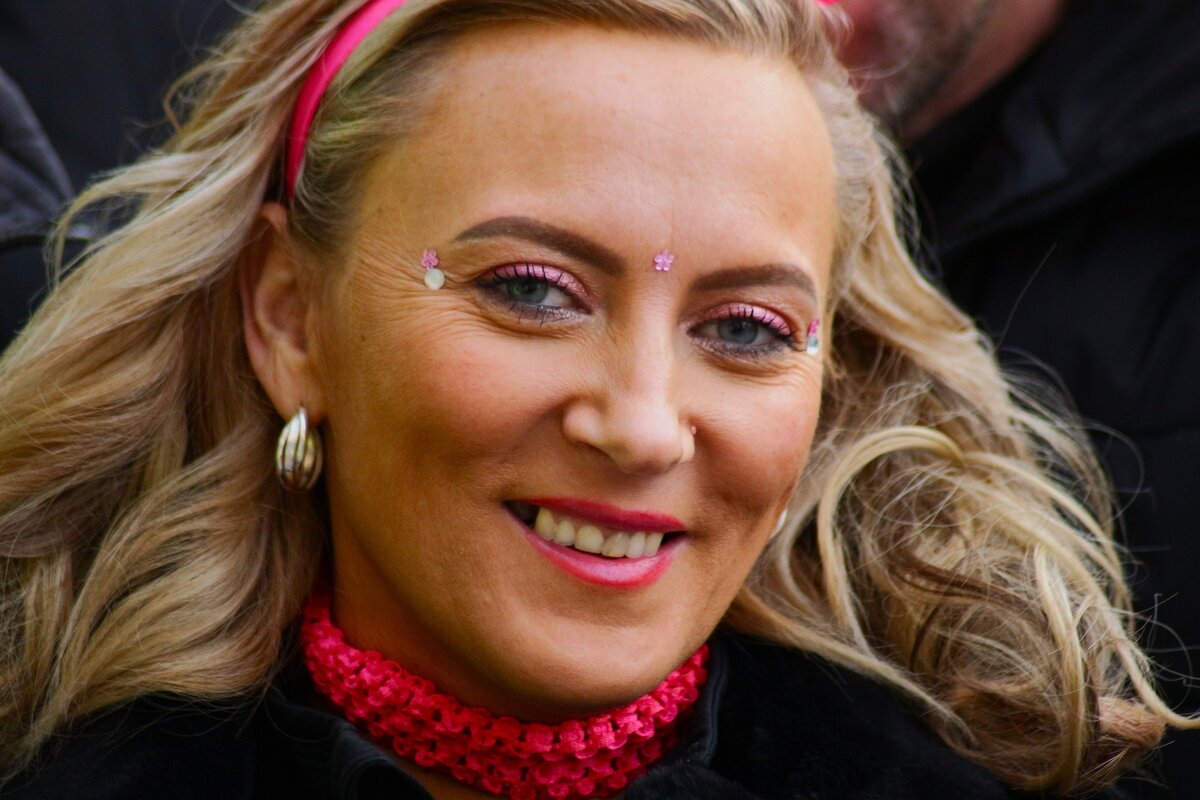 Улыбка - Юрий. Шмаков Улыбка - Юрий. Шмаков