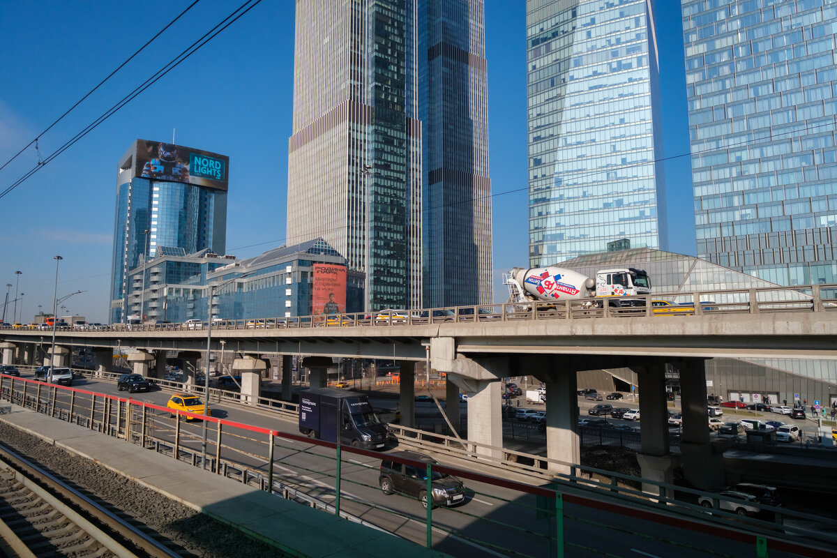 Движение... - Олег Дорошенко