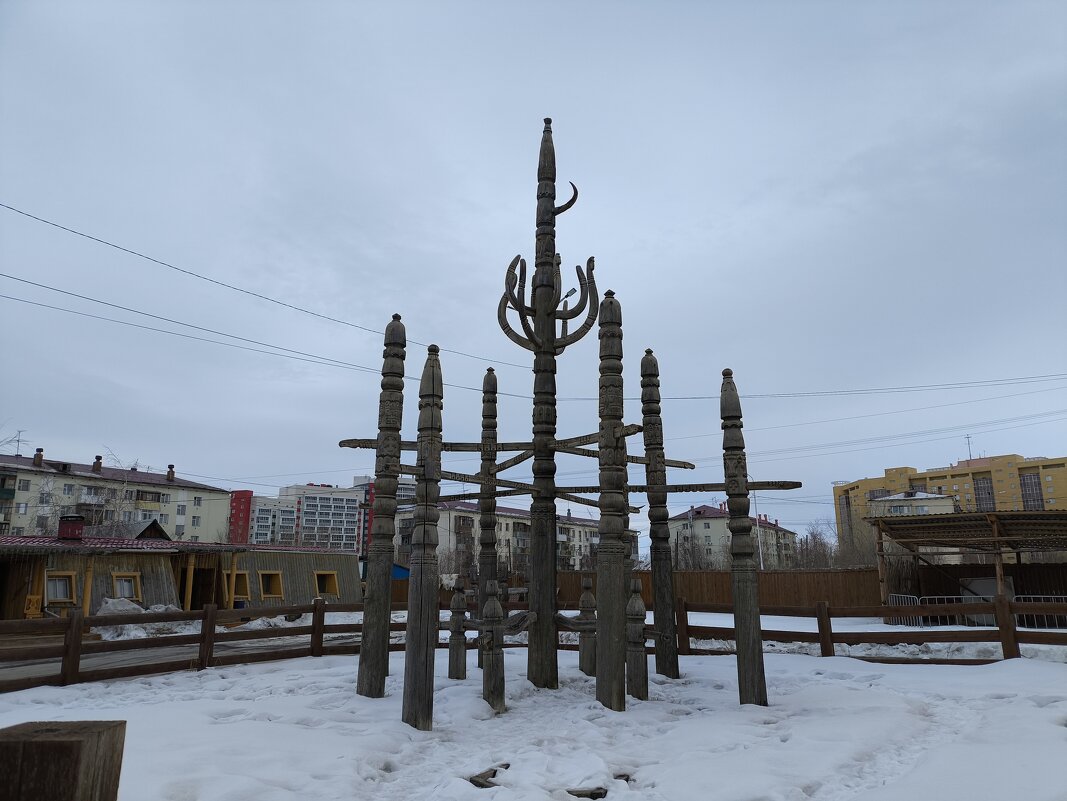 Возле музея - Anna Ivanova