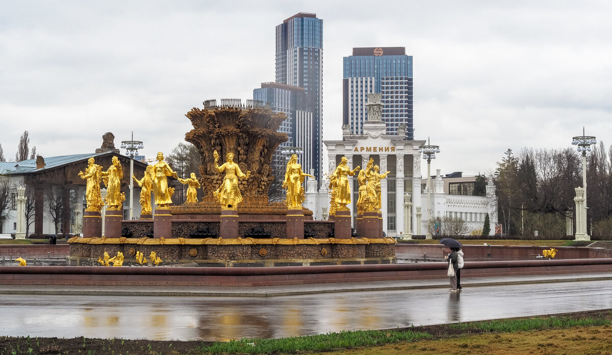 Где то на ВДНХ - юрий поляков Где то на ВДНХ - юрий поляков