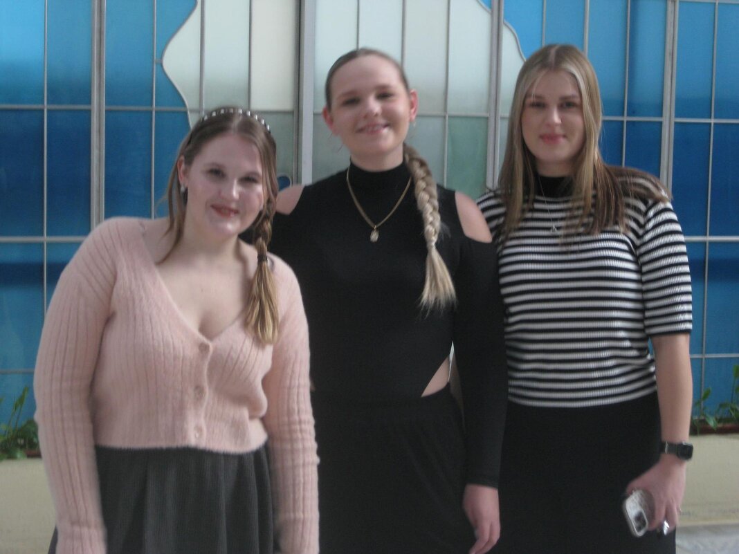 Три подружки-однокурсницы - Дмитрий Никитин