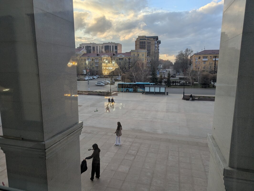 Жизнь . - Андрей Хлопонин Жизнь . - Андрей Хлопонин