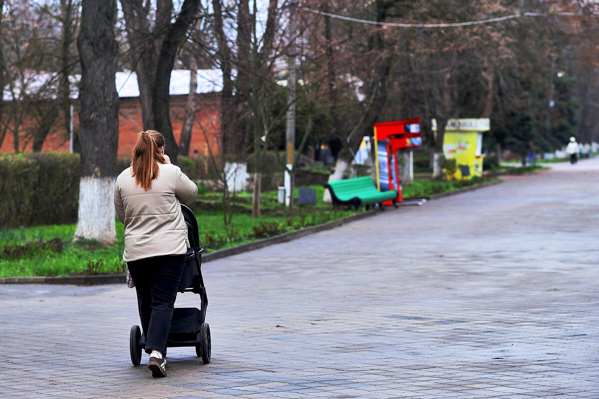 В коляске - Юрий Гайворонскiий