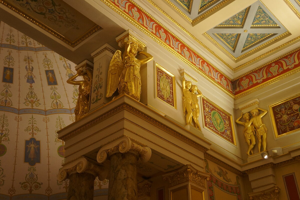 в здании Нового Эрмитажа - zavitok *