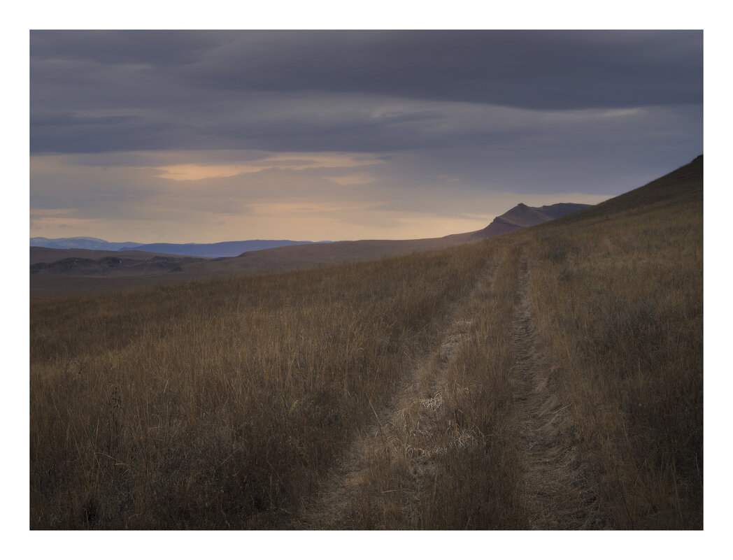 * - Александр Иванов