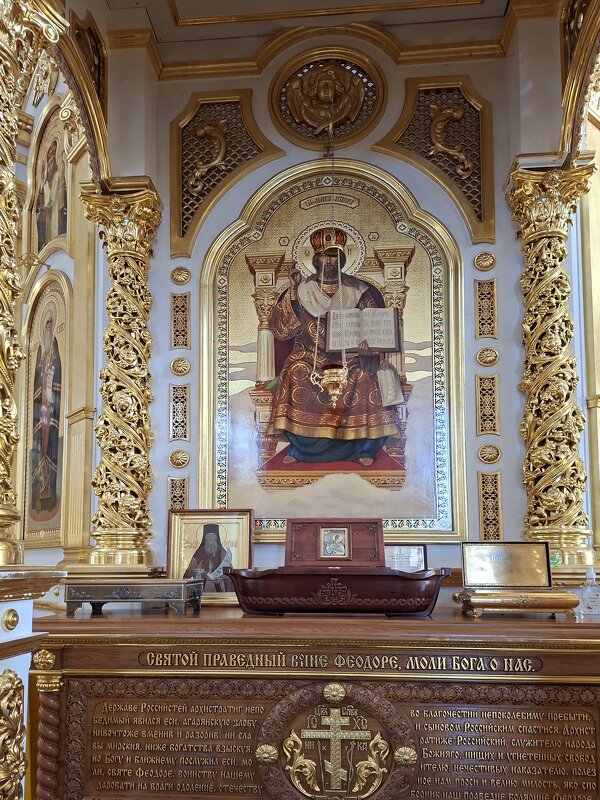 В кафедральном соборе святого праведного воина Фёдора Ушакова - ИРЭН@ .