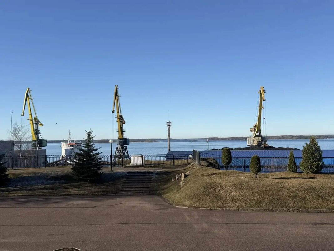 Выборг. Морской торговый порт - Ирэн Выборг. Морской торговый порт - Ирэн