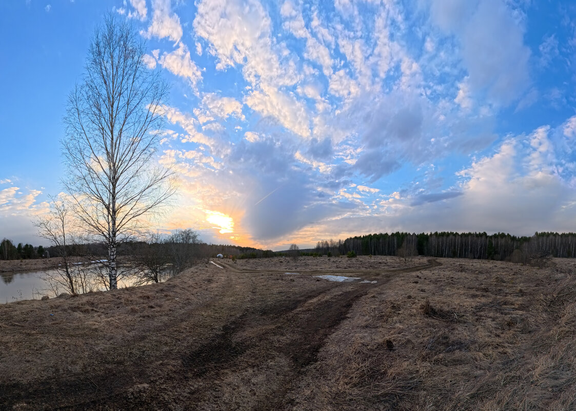 Весенний закат - Денис Бочкарёв Весенний закат - Денис Бочкарёв
