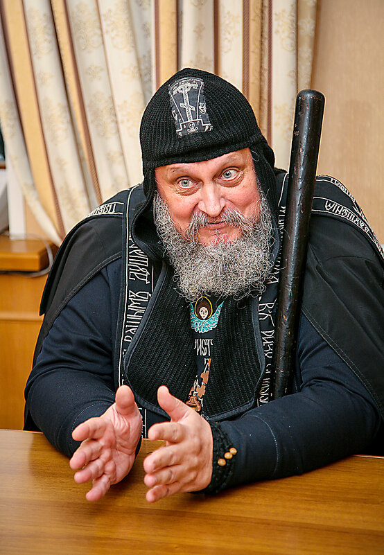 ВОЙСКОВОЙ СВЯЩЕННИК КИПРИАН-ПЕРЕСВЕТ. - Александр Дмитриев ВОЙСКОВОЙ СВЯЩЕННИК КИПРИАН-ПЕРЕСВЕТ. - Александр Дмитриев