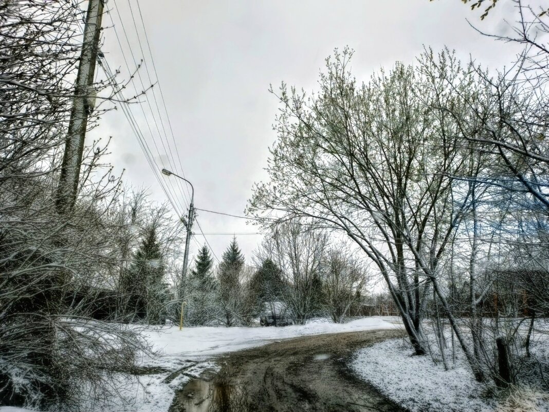 Апрель - Михаил Столяров