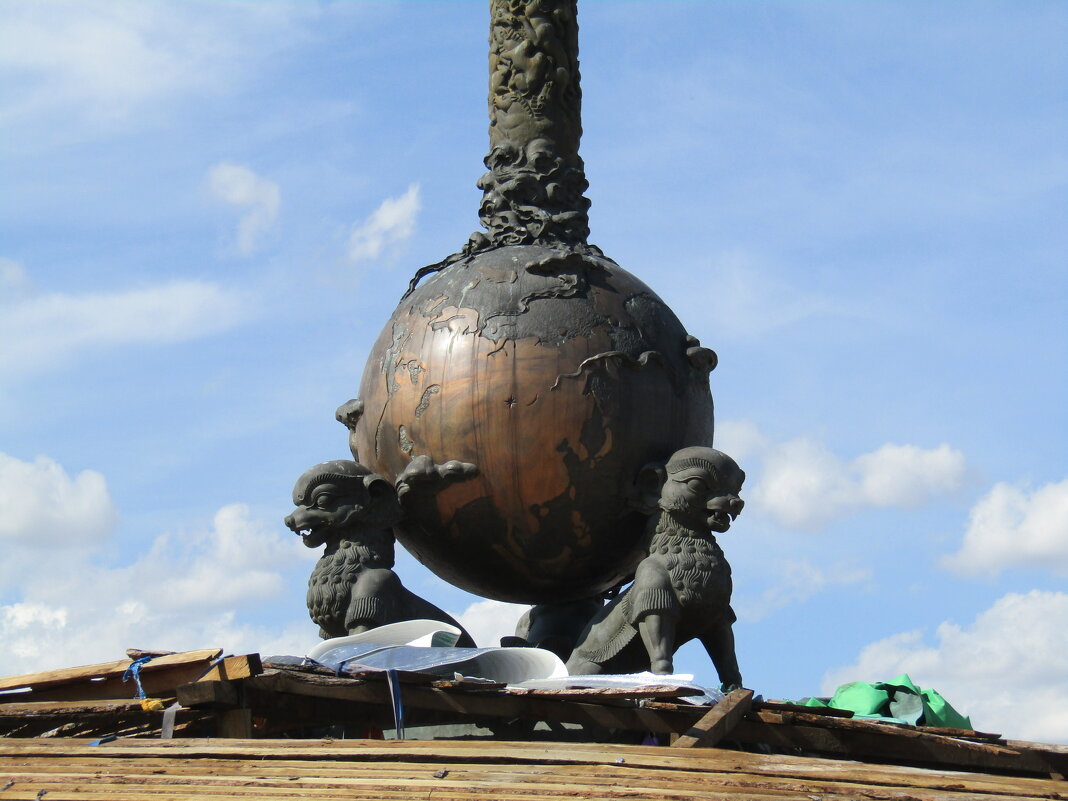 Мифические львы (Арзыланы) держат глобус на своих спинах - Galaelina *** Мифические львы (Арзыланы) держат глобус на своих спинах - Galaelina ***