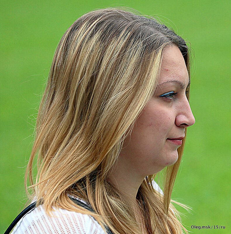 позирующая - Олег Лукьянов позирующая - Олег Лукьянов