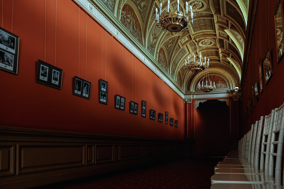 В ЮСУПОВСКОМ ДВОРЦЕ(С-ПБ) - Александр 