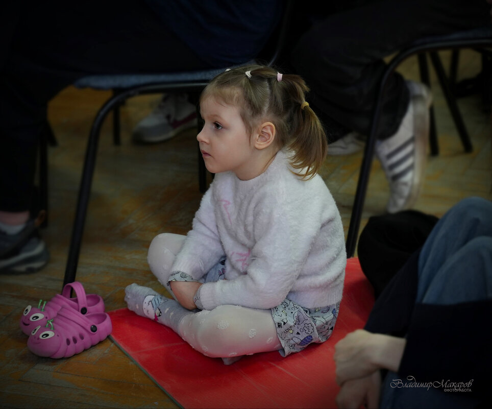 "На мастер-классе. Самая внимательная"© - Владимир Макаров "На мастер-классе. Самая внимательная"© - Владимир Макаров