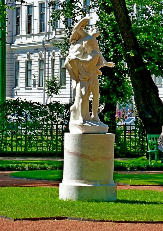 ЛЕТНИЙ САД. - Виктор Осипчук