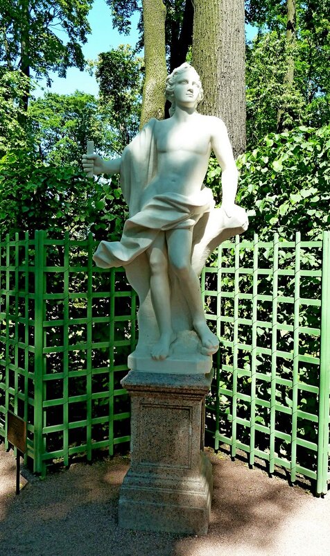 ЛЕТНИЙ САД. - Виктор Осипчук