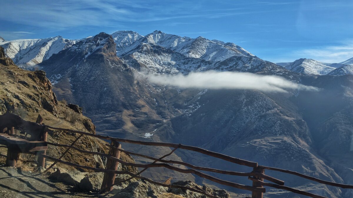 Безенги - Мариша Тим
