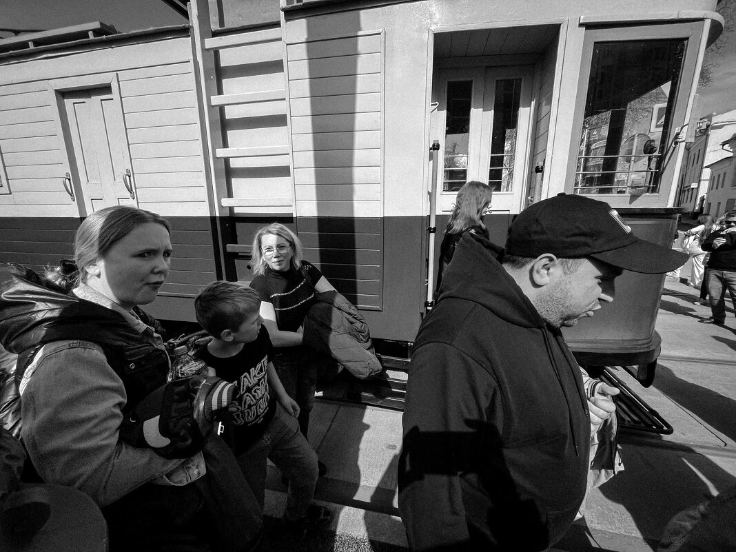 *** - Сергей Золотавин