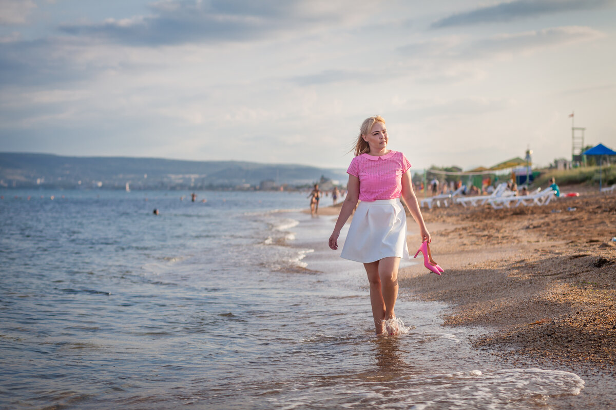 Катя. Крым. Береговое - Вячеслав Владимирович Катя. Крым. Береговое - Вячеслав Владимирович