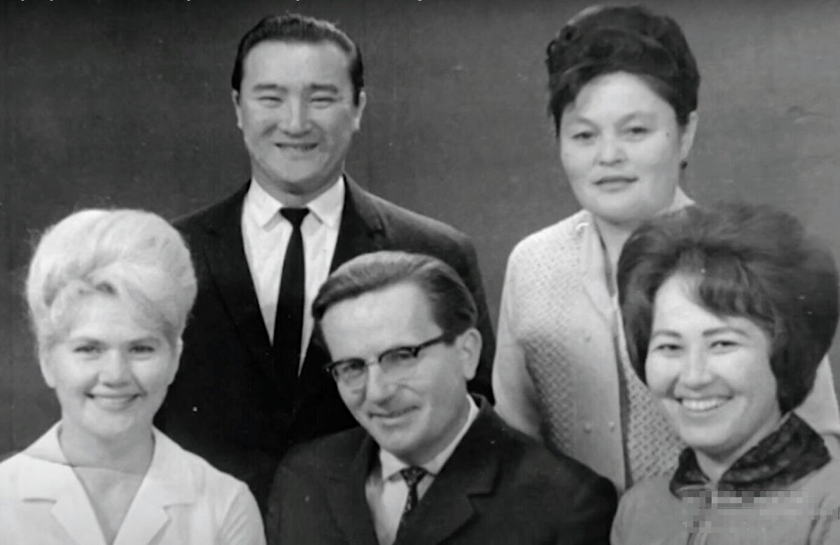 Голоса радио и телевидения. - Георгиевич 