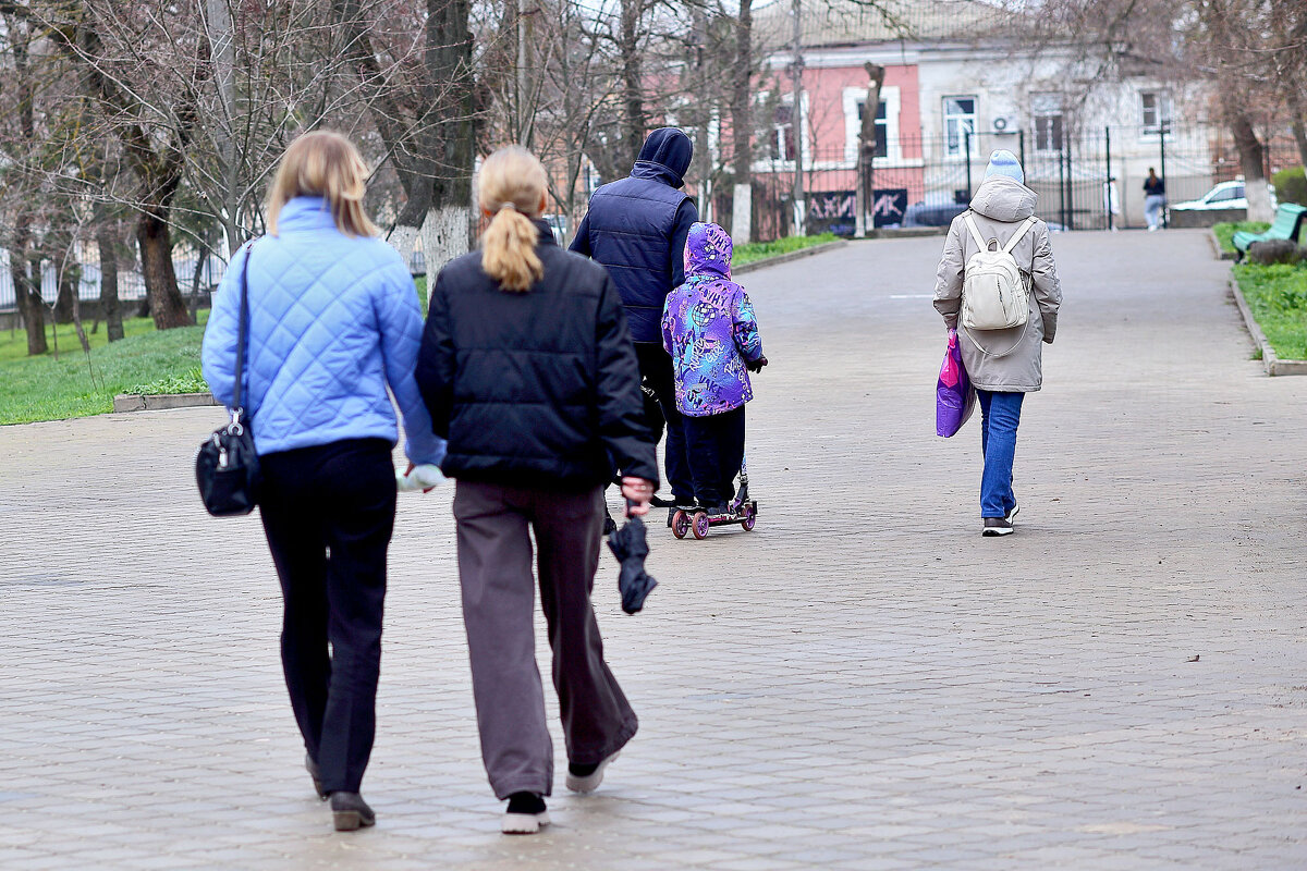 В парке - Юрий Гайворонскiий