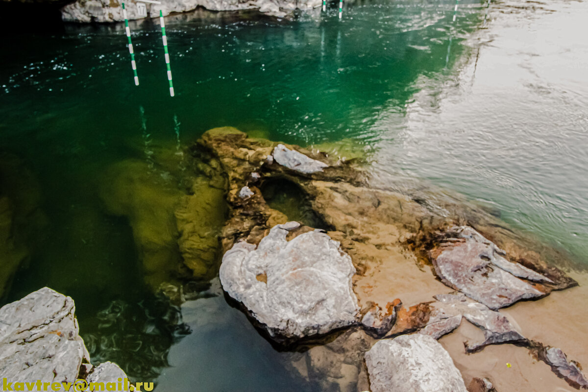 СКАЛЫ И ВОДА - HART BAD