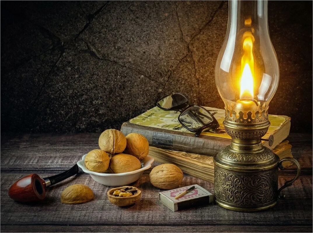 С керосиновой лампой.. - Алексей Мезенцев