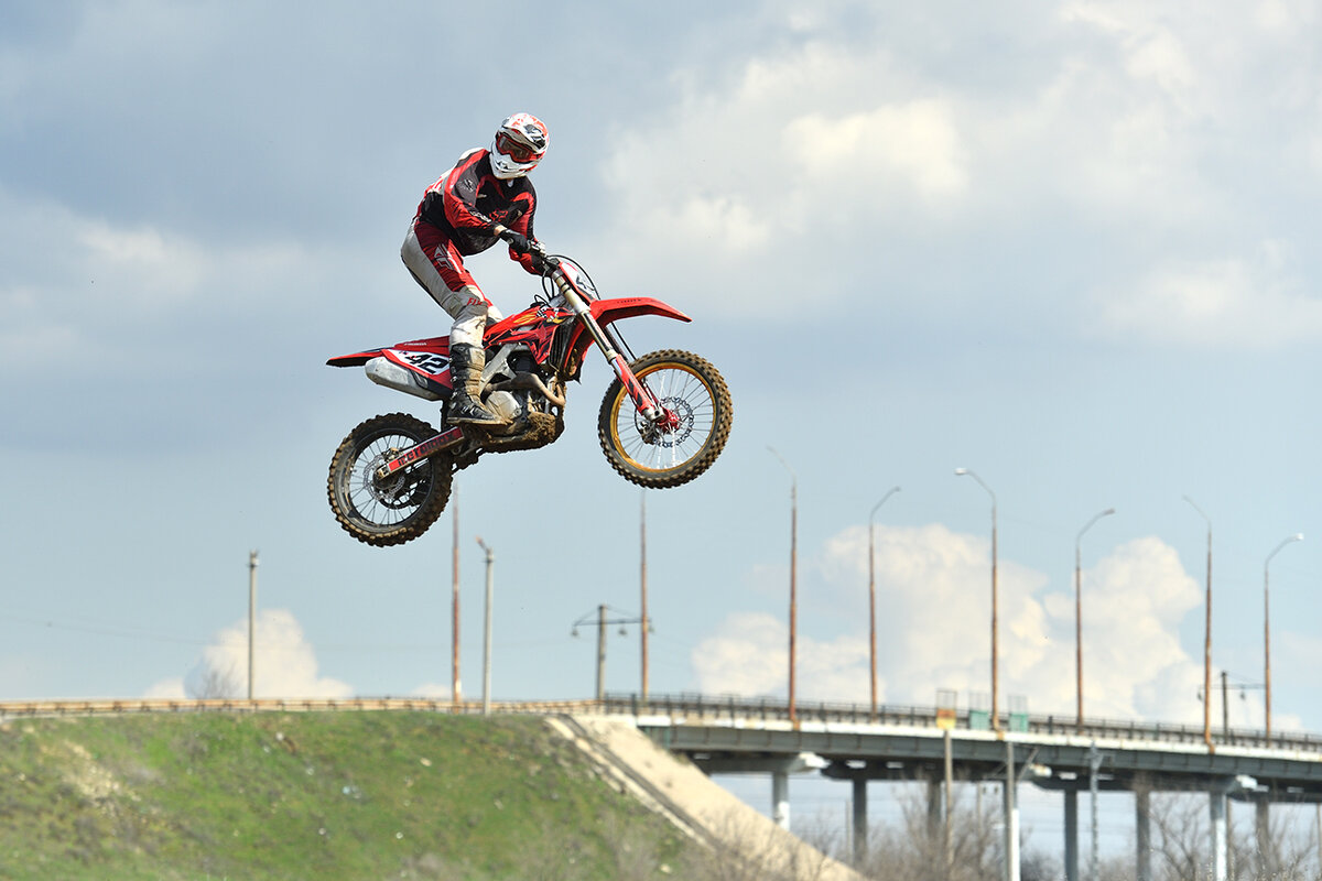 Мастер в небе - Александр Гриднев