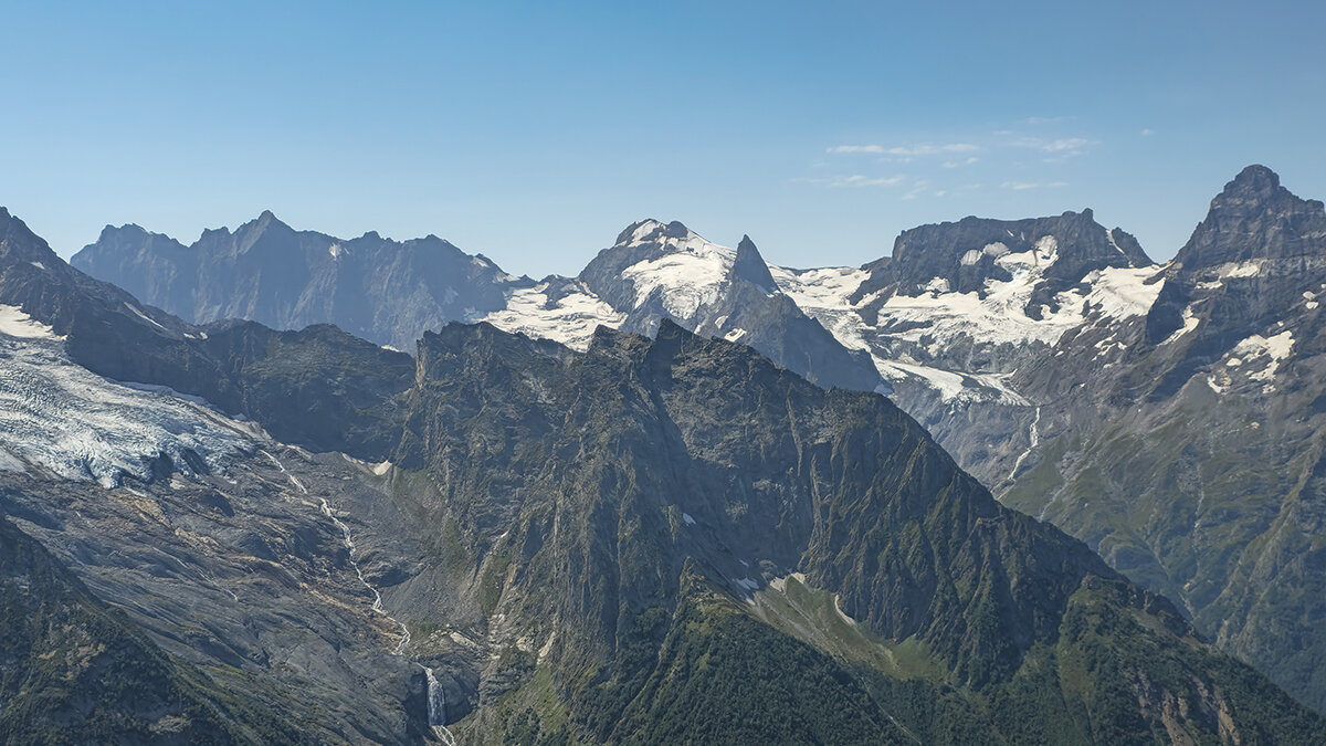 Домбай, северная часть Главного Кавказского хребта - Gruff_D .