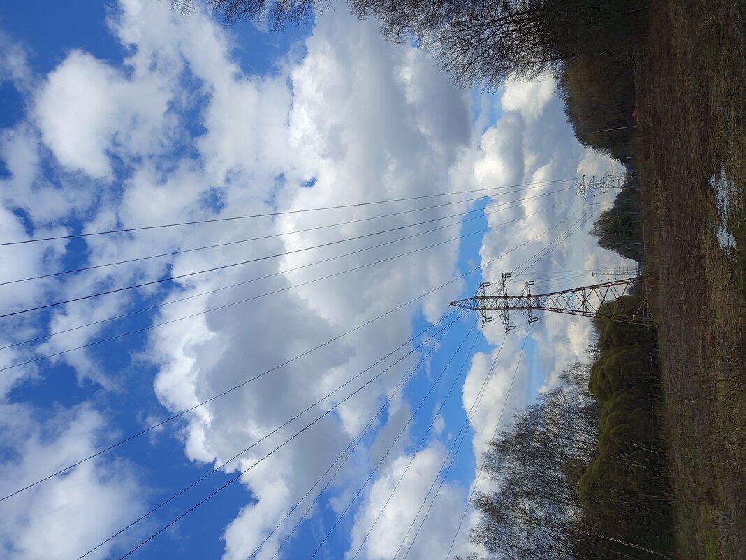 Апрельское небо - Андрей Лукьянов