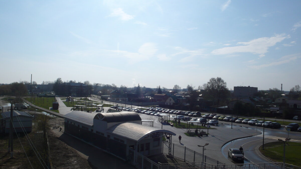 Вид на провинциальный городок. - Михаил Елочкин