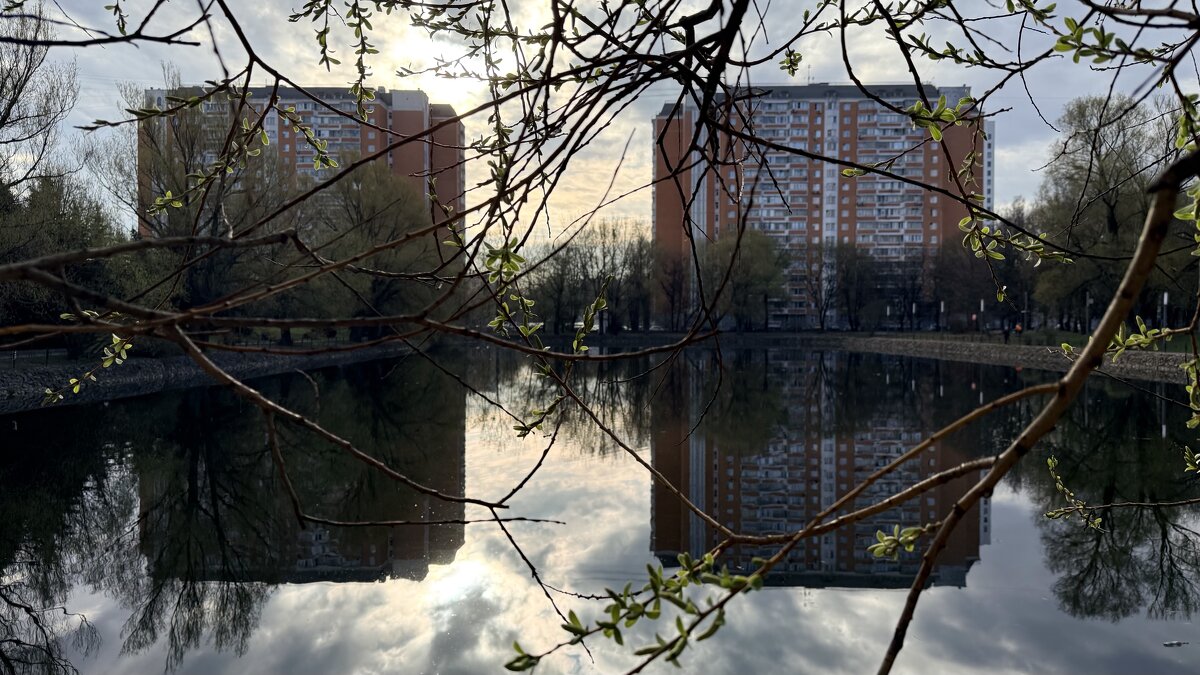 «Весна в в городе. Апрель’26» - Арина Невская
