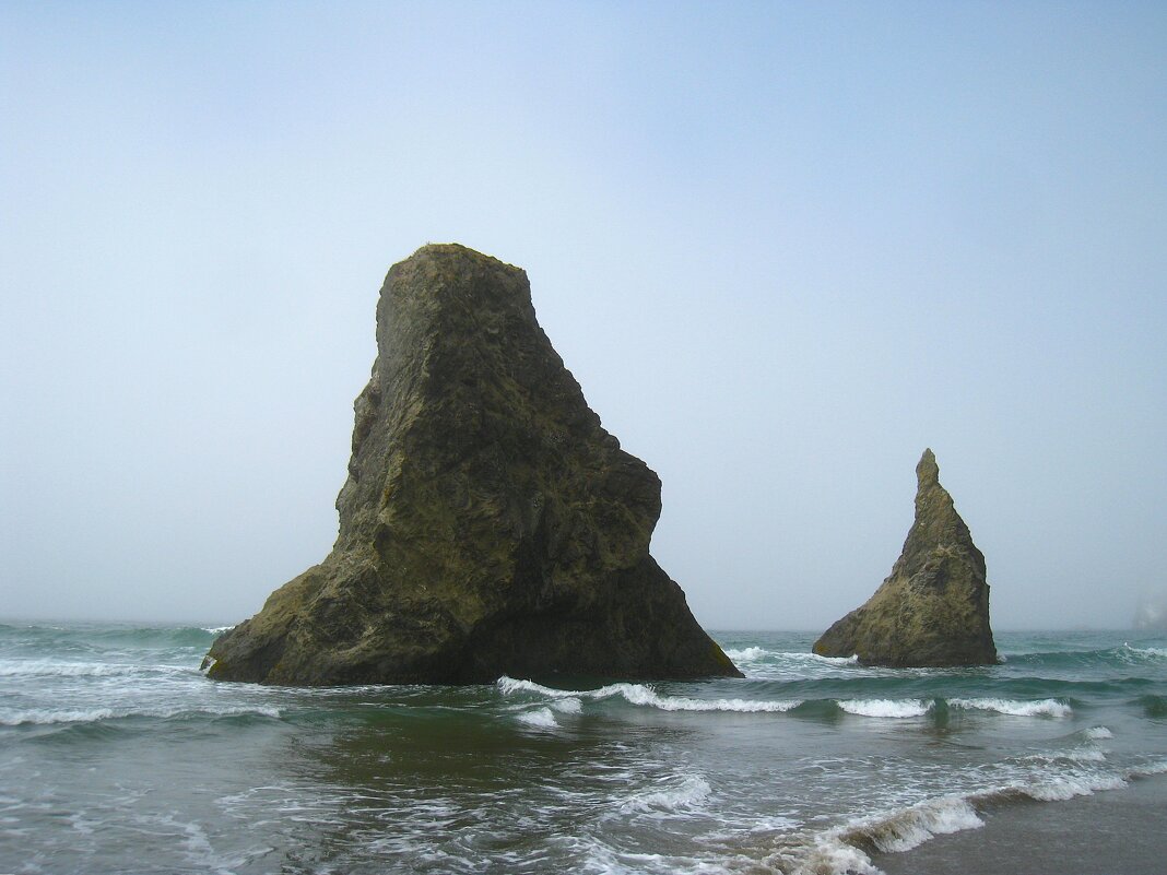 Чудесные морские скалы на побережье американского штата Орегон..\\ - unix (Илья Утропов)
