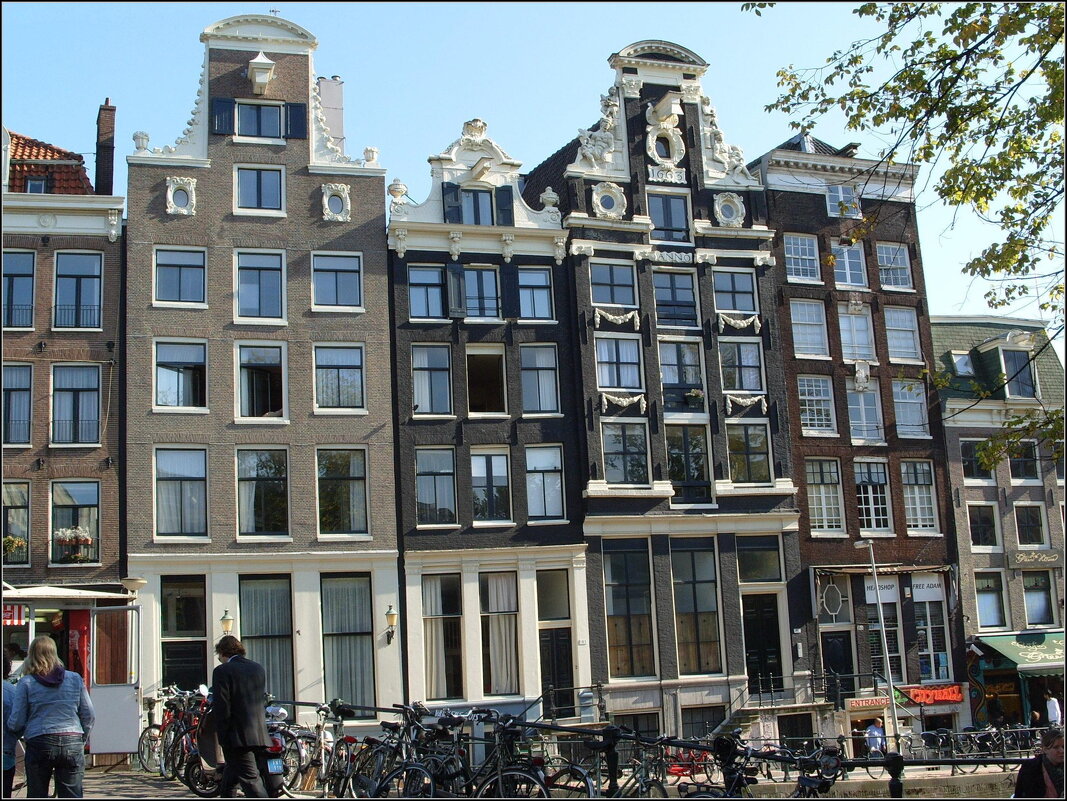 Дома на канале в Амстердаме. - Ольга Довженко