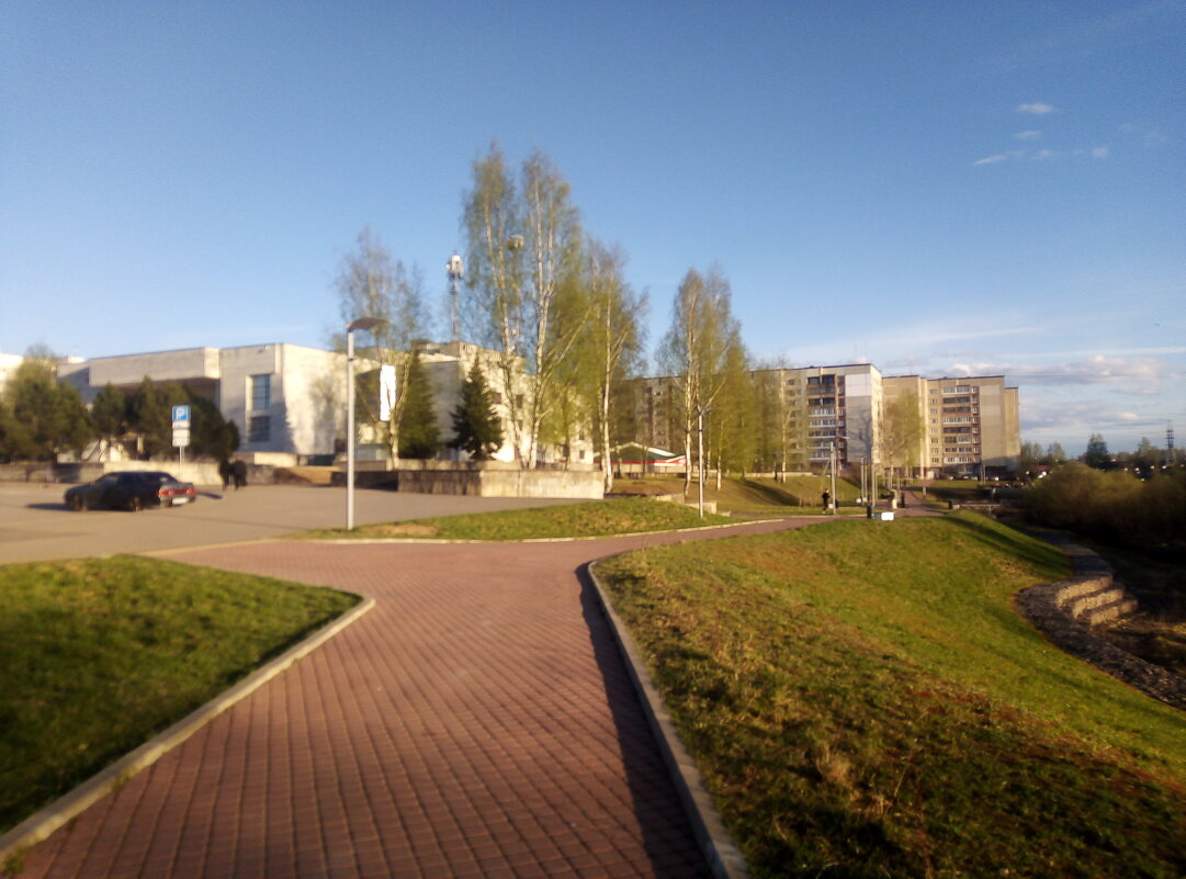 Зона отдыха у ручья - Сергей Кочнев