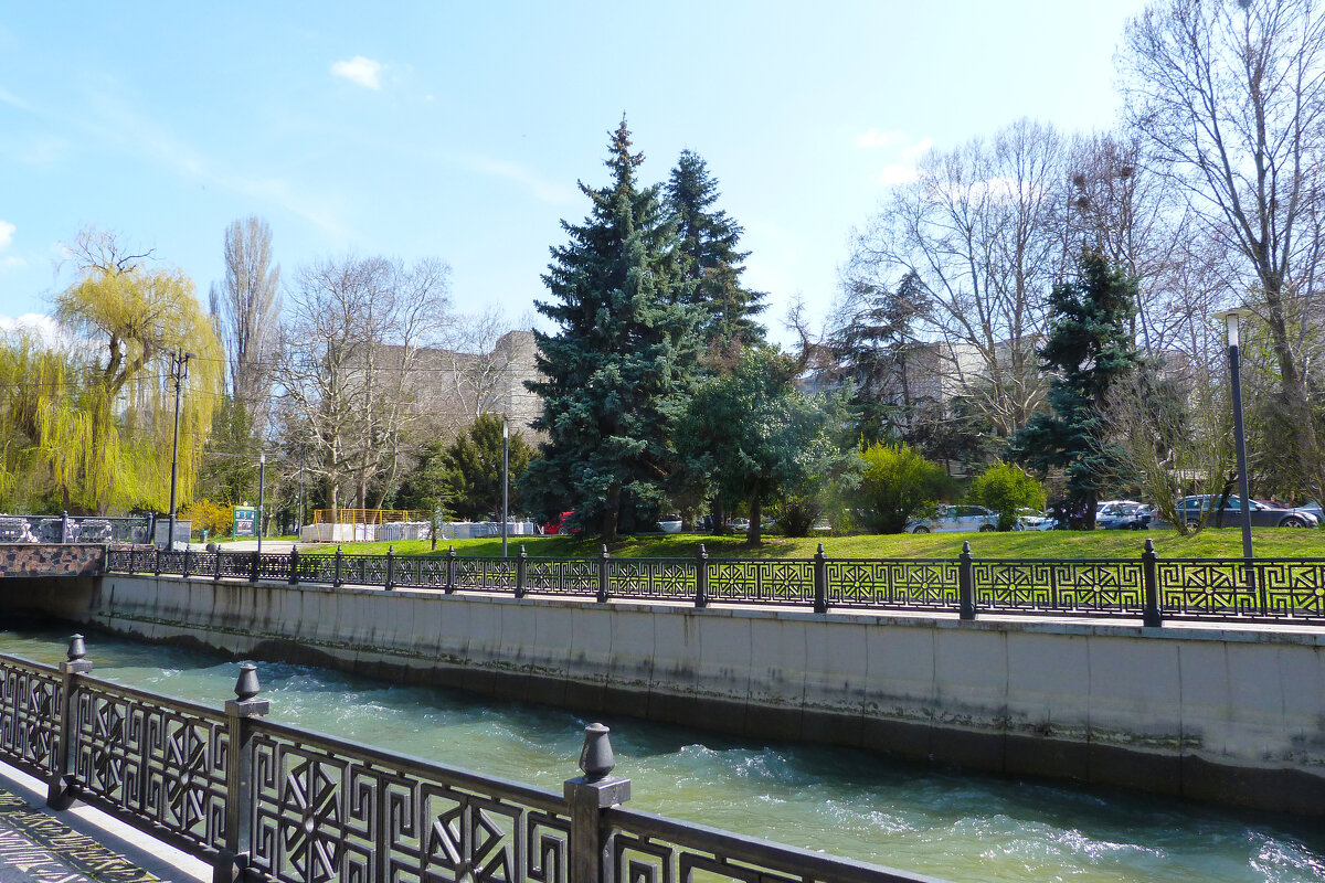 Набережная  Салгира - Валентин Семчишин