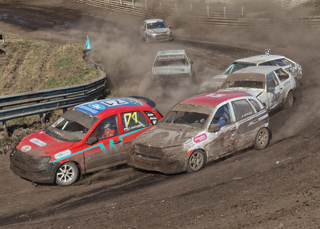 * - Александр Лисовский