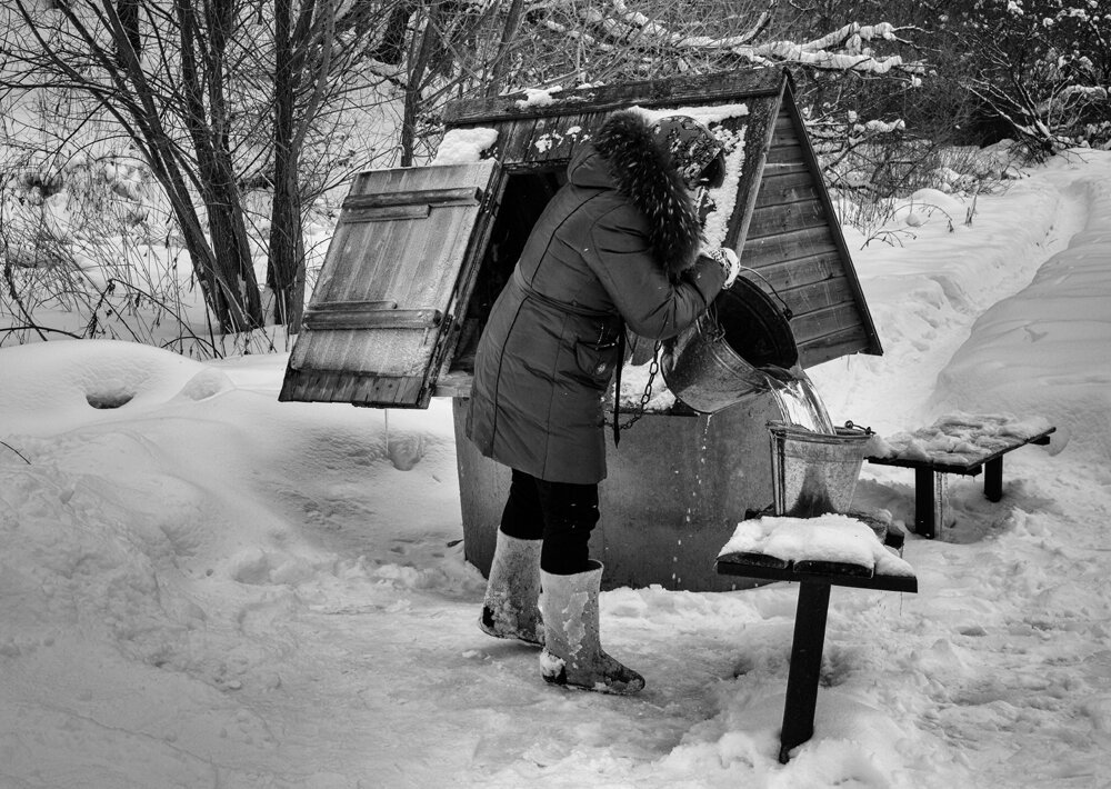 У колодца - Владимир Гришин