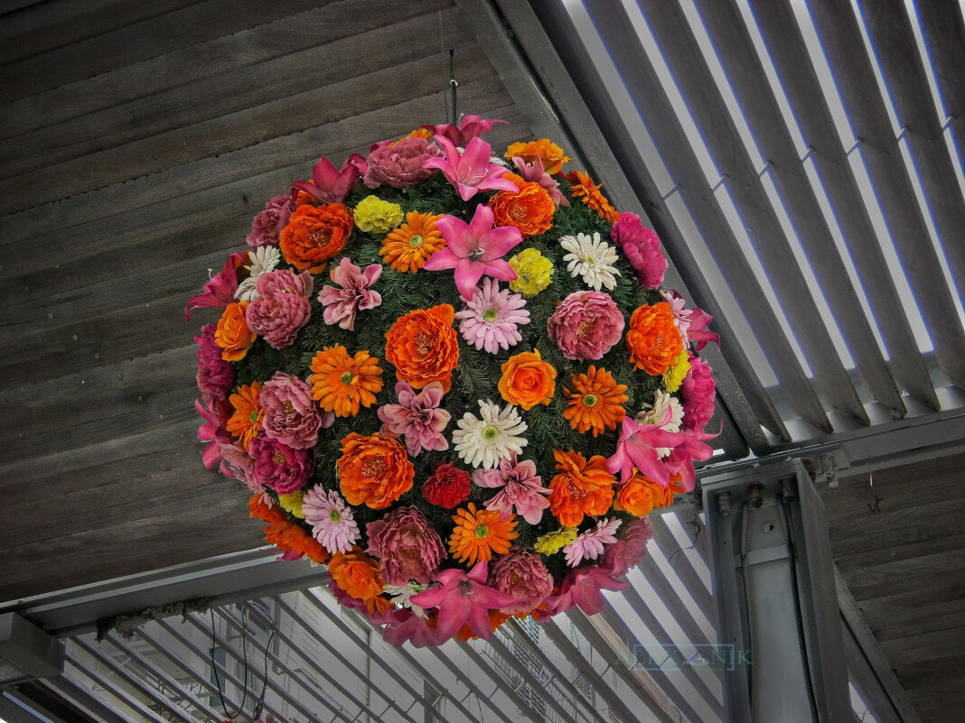 Фонарик. - Argaman Табашник